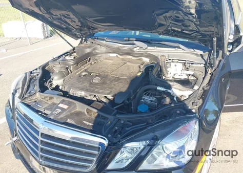 2012 Mercedes-Benz E 350 4Matic z USA, uszkodzony, nr VIN WDDHF8JB5CA650527